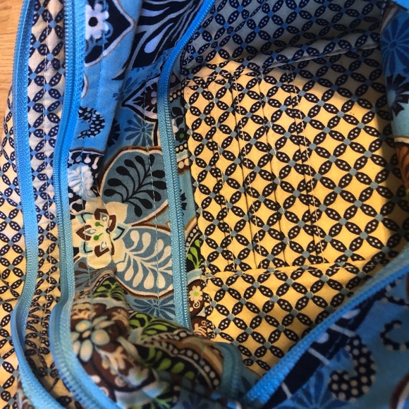 Vera Bradley Bag - Picture 7 of 7